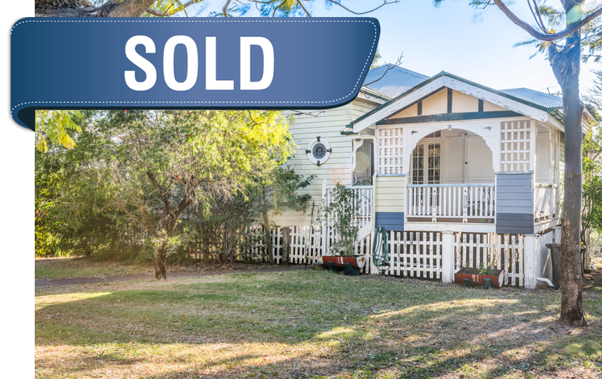 Savills_327_Cavendish_Rd_Coorparoo-20_web_sold.jpg